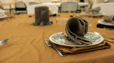 SP1203GermantownSetDinnerTable
