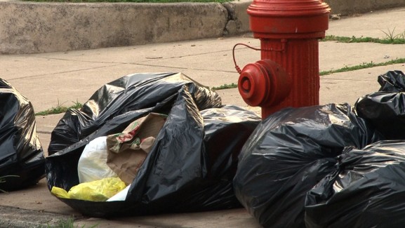 Campbell square trash 023611;26